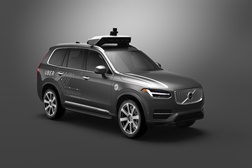 Volvo estabelece parceria com a Uber   
