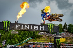 MXGP 2022 - Gajser e Geerts garantem vitórias no Grande Prémio de Itália - Foi um lamacento GP de Itália em Maggiora Park