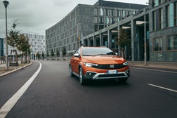 Novo Tipo e Tipo Cross: novos motores, novo design, novas versões e nova tecnologia - Nova e ampliada gama