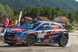Rali de Castelo Branco: Armindo Araújo mantém liderança do Campeonato
