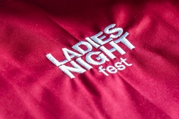 Ladies Night Fest ruma à Lourinhã para um jantar multicultural na praia da Areia Branca - Portugal, Canadá, Brasil e México sentam-se à mesa do Alta, liderado pela chef Julie Marteleira, no dia 23 de outubro