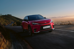 Lexus LBX: crossover eletrificado que é um herói - high-tech - As primeiras unidades do Lexus LBX estão previstas em Portugal no final do primeiro trimestre de 2024
