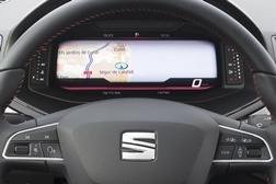 SEAT introduz Cockpit Digital no Arona e Ibiza