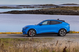 Ford leva os seus protagonistas ao Ecar Show de 2022 - Desfilam Ford Mustang Mach-E, o Kuga Plug-In Hybrid e o Puma Ecoboost Hybrid
