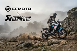 CFMOTO junta-se à Akrapovič para reforçar desempenho e personalização de escapes