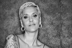 Mariza dá concerto especial (e gratuito) em Gaia - Já é possível reservar pulseiras para assistir a 29 de setembro, no ArrábidaShopping