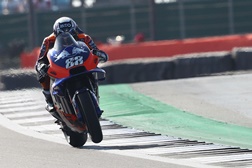 MotoGP G.-Bretanha – Miguel Oliveira arranca de 15º. Marquez obtém 8ª “pole” do ano
