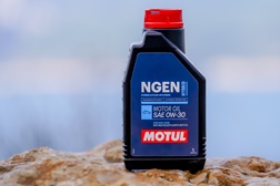 Motul lança NGEN Hybrid, nova geração de lubrificantes para híbridos - Base orgânica composta por 25% de componentes renováveis