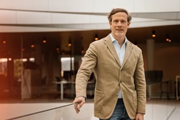 KTM garante estabilidade com o CEO Gottfried Neumeister a renovar até 2028