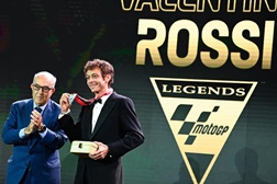 Valentino Rossi integra o Hall of Fame e torna-se oficialmente uma lenda de MotoGP