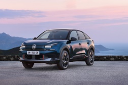 Novo Citroën C4 edição “Collection” 2025 - Visual pleno de contrastes, elementos de estilo específicos e uma vasta dotação de equipamento