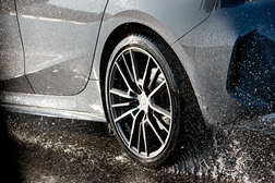 Viagem mais segura em tempo de festas - Novo Bridgestone Turanza 6 All Season