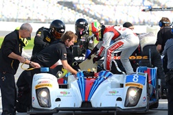 Filipe Albuquerque sai de quarto em Daytona