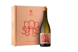 Adega de Borba lança Nonsense, a nova marca que desafia convenções  - Estreia com um Arinto Laranja de edição limitada de 1000 garrafas