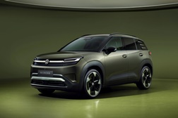 Estreia mundial do novo ID. Cross totalmente elétrico: Classe Premium em formato compacto - Em Portugal, já será possível encomendar um ID. Cross no final deste mês