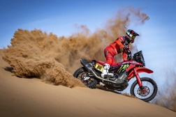 Dakar 2022 – Etapa 2 Hail – Al Qaisumah -Barreda herda liderança de Gonçalves para vencer - No início, foi Rui Gonçalves a liderar quase 120 Km da especial marcada pela desistência de Petrucci