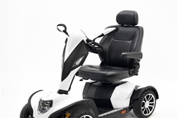 Sociedade Comercial do Vouga apresenta scooters eléctricas de mobilidade emove