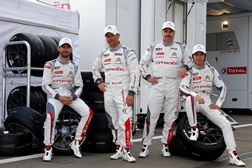 Pilotos WTCC da Citroën Racing em sessão de autógrafos no Circuito de Vila Real