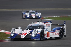 Toyota Racing entre os 6 primeiros nas 6h de Nurburgring