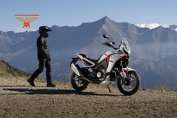 Moto Morini inicia entregas da nova X‑Cape 1200 em Portugal com primeira remessa esgotada