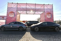 Soc. Com. C. Santos apoiou Nova Era Beach Party com viaturas oficiais - Cabeças de cartaz foram transportados no imponente EQS