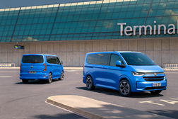 Primeiras fotos do novo Transporter e Caravelle revelam veículos inovadores e versáteis - Primeiras viaturas da marca disponíveis com motores turbodiesel, híbrido plug-in e elétrico