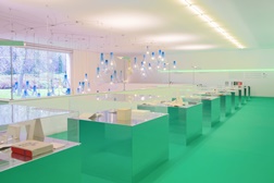 Livros que não são Livros na Biblioteca de Serralves  - Bruce Nauman, Olafur Eliasson, Cindy Sherman e 34 outros artistas