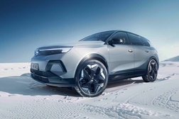 Opel Grandland Electric AWD já disponível para encomenda  - A potência de quatro rodas motrizes e oferta “Electric All In”
