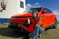 XPENG faz parceria com Olívia, a primeira influenciadora portuguesa criada através de IA - Olívia vai partilhar na sua página de Instagram as suas aventuras ao volante do modelo 100% elétrico XPENG G6