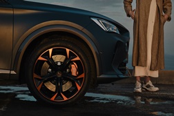 Cupra otimiza a personalização do veículo  - E acelera a entrega com o lançamento do Cupra Priority