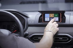 No novo Sandero Dacia: o ecrã central está no seu bolso - Dacia Media Control numa solução simples e inovadora