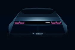 Hyundai apresenta novo concept car elétrico: "45"  - Inspiração retro no 1º modelo da marca em 1970 