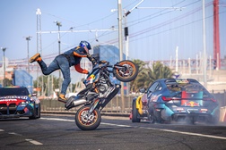 Mais de 100 mil assistiram ao Red Bull Showrun Lisboa - A cidade de Lisboa vibrou ao ritmo da fórmula 1