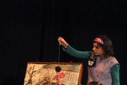 "Viajando com Violeta, destino: China" no Teatro-Cine de Torres Vedras