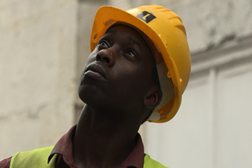 "A Morte de Uma Cidade" de João Rosas estreia no cinema a 5 de setembro - Documentário aborda a transformação e descaracterização de Lisboa a partir de uns estaleiros no Bairro Alto