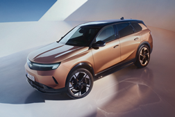 Grandland Hybrid Já disponível para encomenda - A partir de 36.100 euros