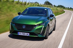Peugeot abre encomendas do novo 308  - Nova geração chega a Portugal, preço de base inicia nos 25 mil euros