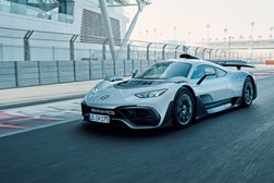 O novo Mercedes-AMG ONE: Tecnologia da Fórmula 1 nas estradas - Um hipercarro híbrido e  exclusivo com mais de 1000 cv