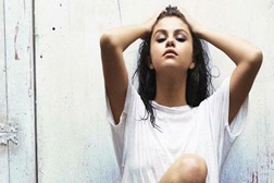 Selena Gomez estreia novo single "Good For You"