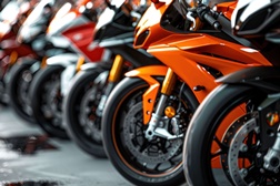 Mercado de motos trava a fundo em 2025, mas elétricas continuam em contraciclo