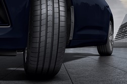 Goodyear EAGLE F1 Asymmetric 6 - O legado do Goodeyar EAGLE F1