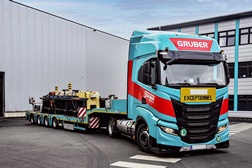 Novo IVECO S-WAY LNG para cargas excecionais até 50 toneladas  - Parceria da IVECO e Gruber Logistics
