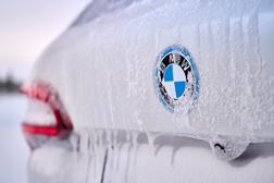 A BMW iX5 Hidrogénio em testes finais de Inverno perto do Círculo Árctico - Prazer de condução livre de CO2 em todas as condições climatéricas