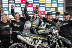Triumph consegue a primeira vitória na Categoria Enduro 1, com o seu piloto Morgan Lesiardo