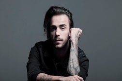 Diogo Piçarra anuncia música inédita "Dialeto"