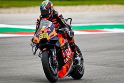 MotoGP, 2023, Espanha - Binder vence Sprint recomeçado - Oliveira em luta por 5º