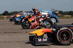 A derradeira Drag Race Red bull