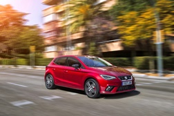 Ibiza ainda mais atrativo com motor desportivo de 1.5 litros TSI e 7 velocidades DSG - Melhor desempenho, mas também a dimensão ao conforto