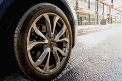 Como Poupar Combustível: O contributo dos pneus e do estilo de condução Conselhos da Continental