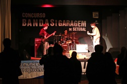 Banda EMMA ruma à final do 10º Concurso de Bandas de Garagem de Setúbal